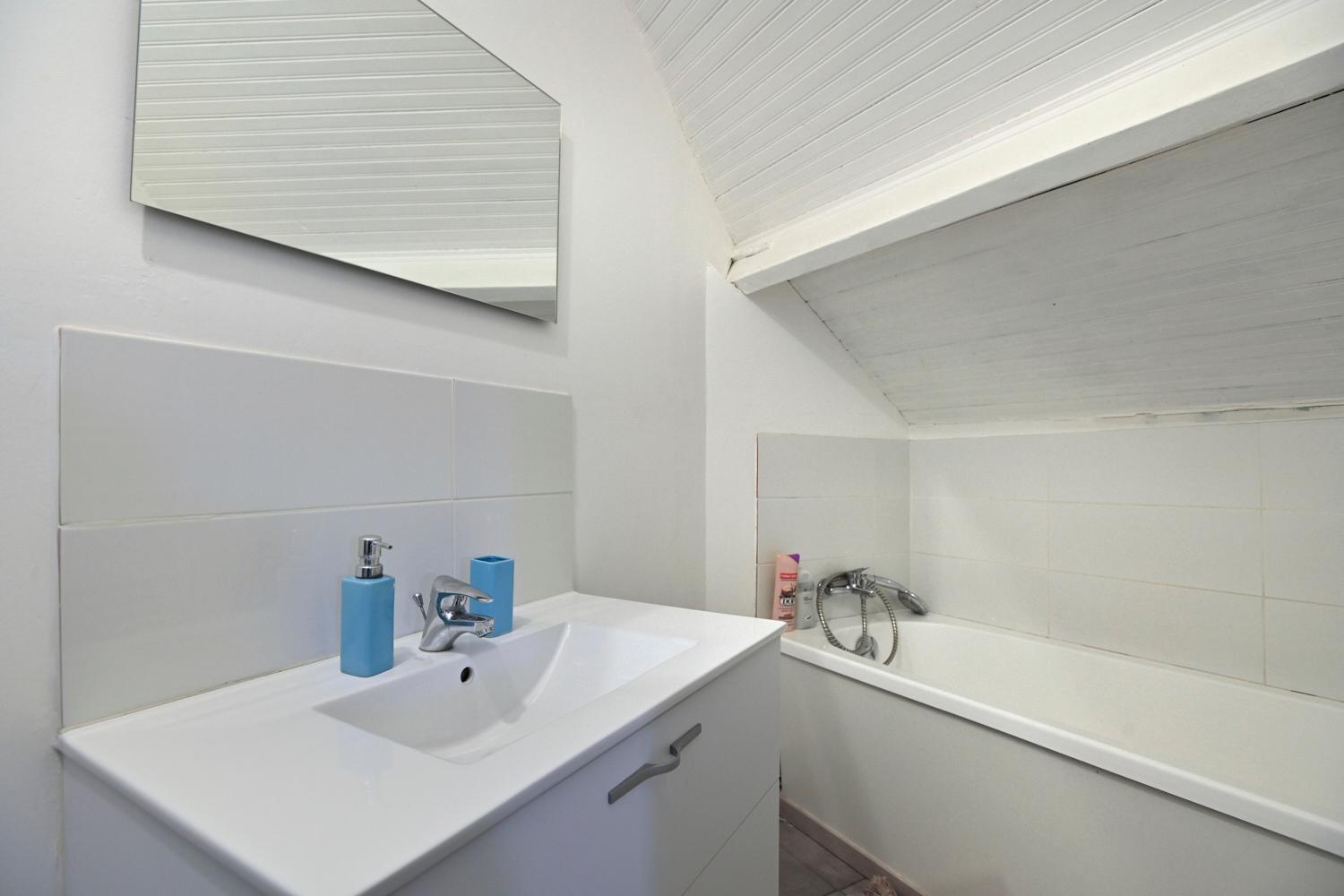 T2 Cosy Et Lumineux - Proche Centre Et Commodites Saint-Quentin  Zewnętrze zdjęcie